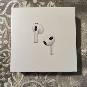 Empty AirPod 2nd generation box